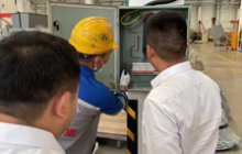 公司組織技術(shù)部、生產(chǎn)部對起重機維保作業(yè)規(guī)范進行例行檢查